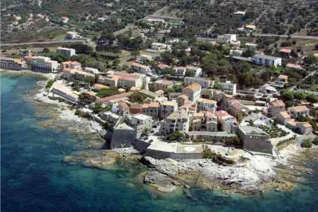 Studio Tout Equipe De 27M2, A 100M De La Mer, Et 500M Des Commerces Algajola  Exterior foto